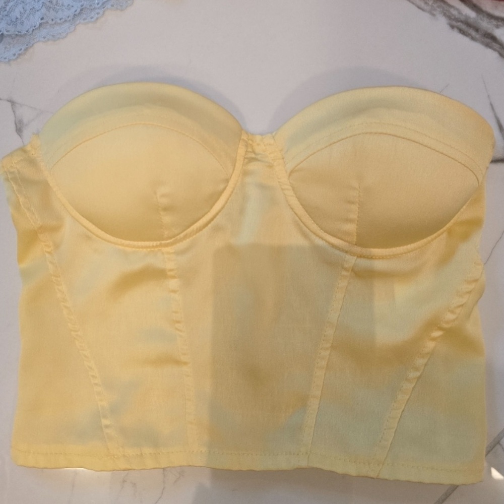 Princess Polly - light yellow bustier strapless crop top size 0